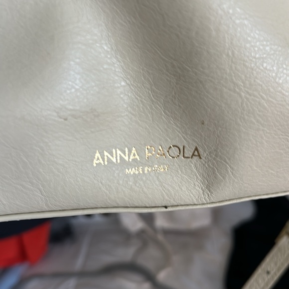 Weaved design cream cross body purse - Picture 7 of 7